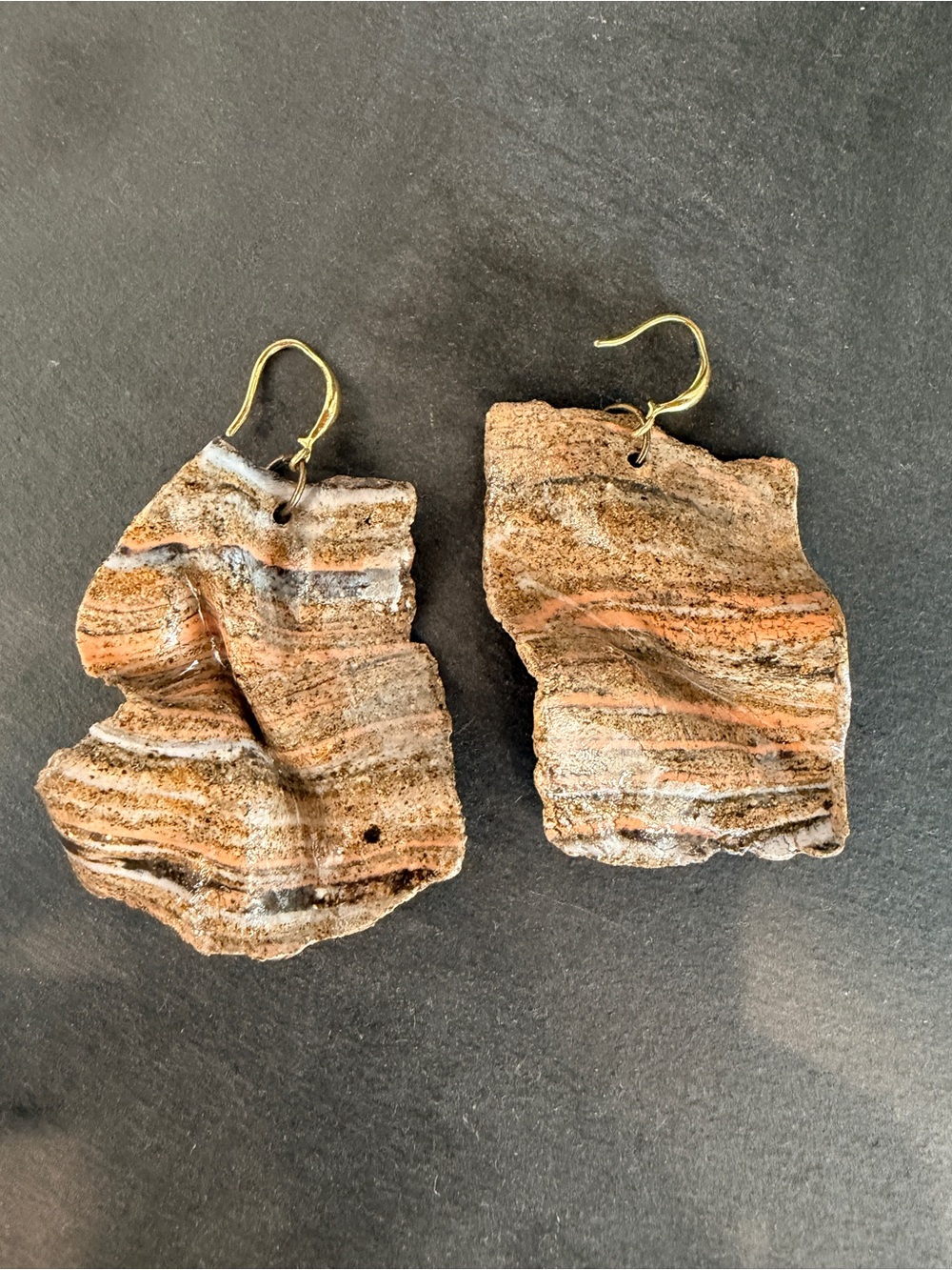 Natural Stone Wave Drop Ceramic Earrings - Brown & Gold